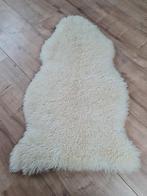 Zacht schapenvacht kleedje, 50 tot 100 cm, Zo goed als nieuw, Overige vormen, Crème