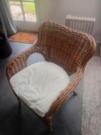 Rotan stoel met kussen, Huis en Inrichting, Stoelen, Ophalen, Zo goed als nieuw, Bruin, Eén