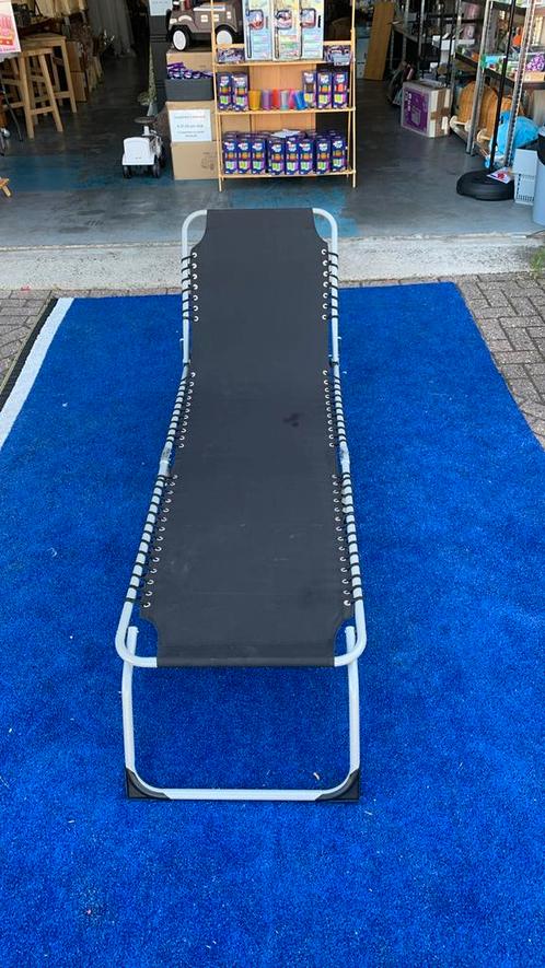 Ligbed tuin ligstoel opvouwbaar zwart 58x190x75 cm, Tuin en Terras, Ligbedden, Nieuw, Ophalen