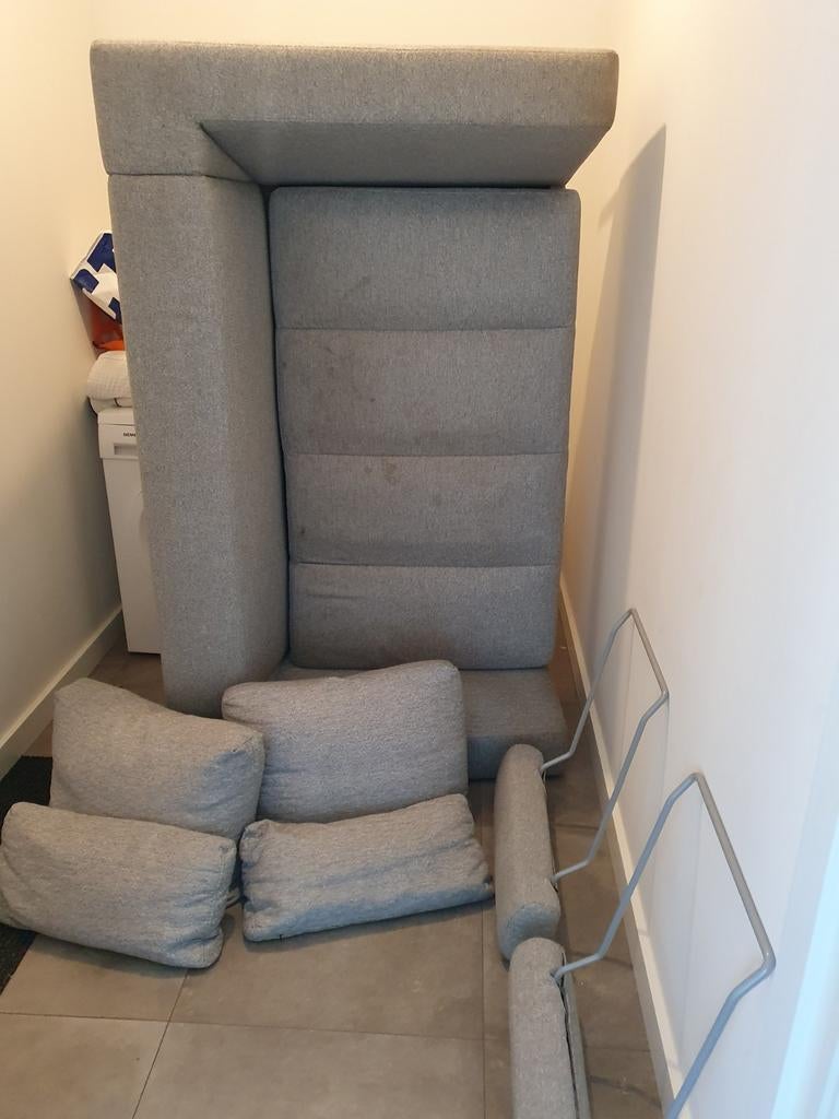 GRATIS gebruikte 2/3 persoons bank - schoonmaken nodig, Gebruikt, 75 tot 100 cm, Ophalen of Verzenden, Modern