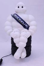 Michelin pop 42 cm hoog, met verlichting zittend op band, Verzamelen, Ophalen of Verzenden, Zo goed als nieuw