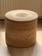 Rotan opbergmand / bijzettafel met deksel, Ophalen, Minder dan 50 cm, Rond, Zo goed als nieuw