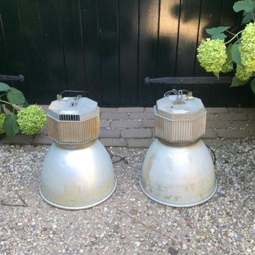 XL industriele lampen *floor epe* beschikbaar voor biedingen