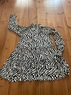 Mooie zwart/creme jurk Essentiel Antwerp, L, Kleding | Dames, Jurken, Verzenden, Zwart, Maat 42/44 (L), Zo goed als nieuw