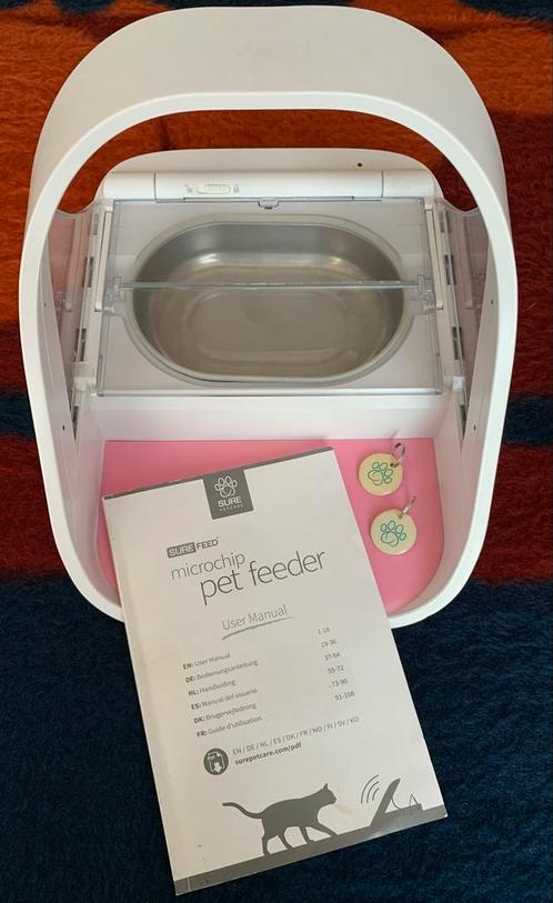 Surefeed microchip pet feeder met 2 penningen, Dieren en Toebehoren, Kattenvoerbakken en Drinkbakken, Gebruikt, Automatisch, Ophalen of Verzenden
