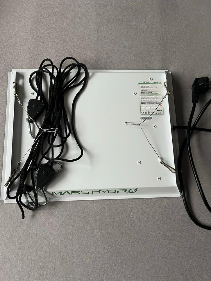 Mars Hydro TS 600 LED Groeilamp - 100W, Tuin en Terras, Kweekspullen, Zo goed als nieuw, Kweeklamp, Ophalen of Verzenden