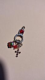 Rode kettinghanger met kruis en kralen, Ophalen of Verzenden, Zo goed als nieuw, Zilver, Overige materialen