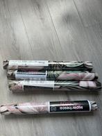 Behang indra groen/roze bloemen 4 rollen, Huis en Inrichting, Stoffering | Behang, Ophalen of Verzenden, 10 tot 25 m², Roze, Bloemen