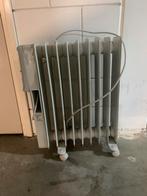 Radiator kachel olie gevuld, Ophalen, 30 tot 80 cm, Kachel, Zo goed als nieuw