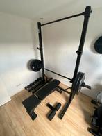 Home gym: Squatrek + bench, halter + schijven en dumbbells, Sport en Fitness, Fitnessapparatuur, Ophalen, Zo goed als nieuw, Krachtstation