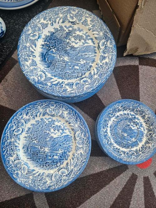 Johnson Bros Old Britain Castles Borden Set, Antiek en Kunst, Antiek | Servies los, Ophalen of Verzenden