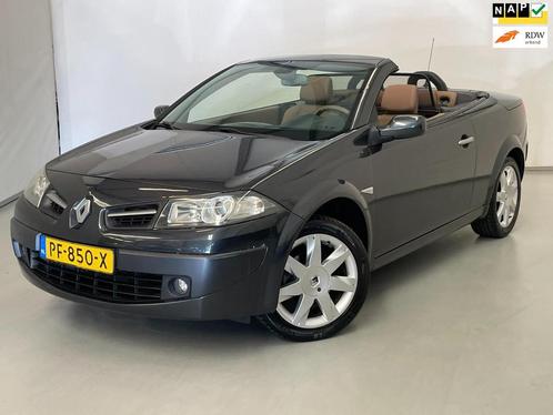 Renault Mégane Coupé-Cabriolet 1.6-16V / Pano / Leder / St, Auto's, Renault, Bedrijf, Te koop, Mégane, ABS, Airbags, Airconditioning
