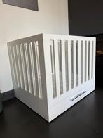 Box gemaakt door interieur bouwer, Ophalen, Zo goed als nieuw, Vierkant, Wieltjes
