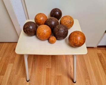 Vintage houten jeu de boules ballen super ter decoratie 
 beschikbaar voor biedingen