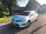 Toyota Auris 1.8 Full Hybrid 5DR CVT 2013 Zilver metallic, Auto's, Toyota, 74 €/maand, 4 cilinders, Origineel Nederlands, USB