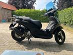 Beverly 350  bj 2020 3280 km, Scooter, 12 t/m 35 kW, Particulier, 350 cc