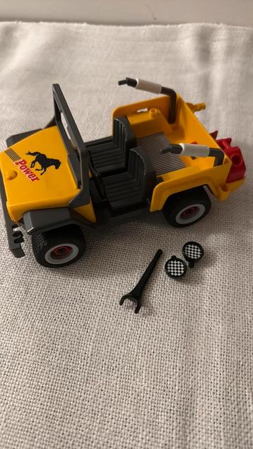 Playmobil jeep paarden beschikbaar voor biedingen