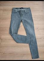Grijze jeans LTB 28, Ophalen of Verzenden, Zo goed als nieuw, LTB, W28 - W29 (confectie 36)