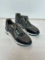 Sneakers groen als nieuw maat 42, Ophalen of Verzenden, Zo goed als nieuw, Zwart, Sneakers of Gympen