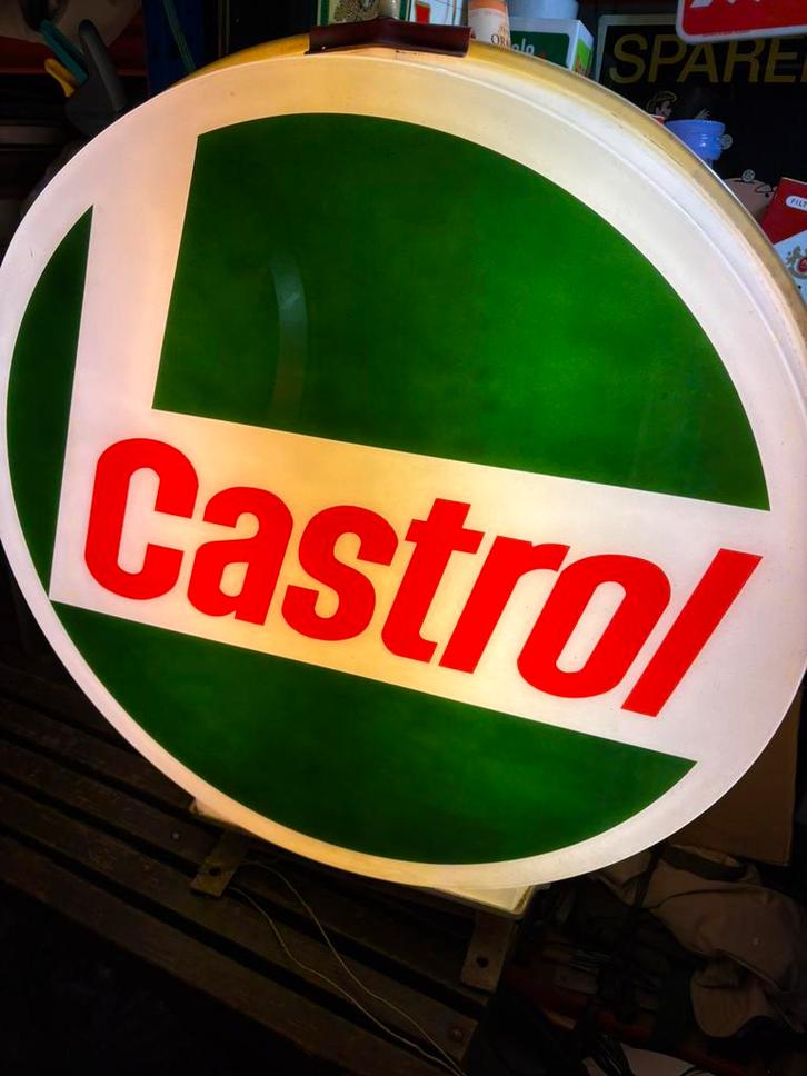 Castrol lichtreclame, Verzamelen, Merken en Reclamevoorwerpen, Zo goed als nieuw, Lichtbak of (neon) lamp, Ophalen