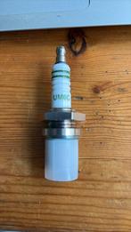 2 nieuwe bougies UM6C, Ophalen of Verzenden, Nieuw