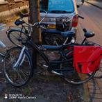 Zwarte stadsfiets met rode fietstassen, Ophalen of Verzenden, Gebruikt, Overige merken, Versnellingen