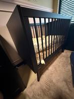 KidsMill Ledikant (incl. Pretura matras), Ophalen, Zo goed als nieuw, Jongetje of Meisje