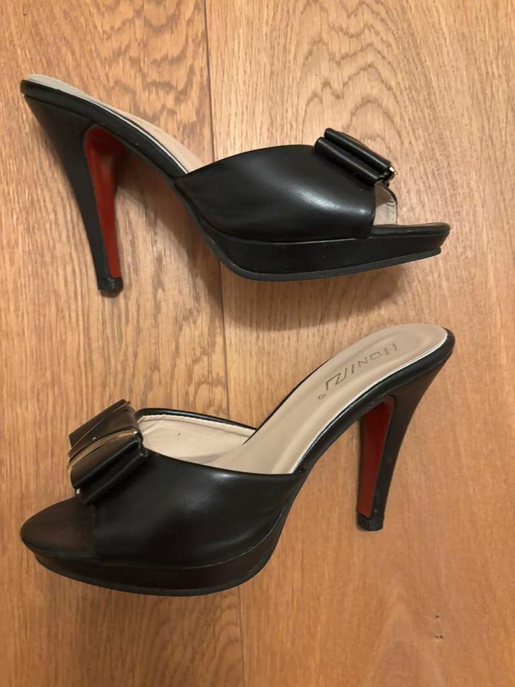 Zwarte hakken maat 38, Kleding | Dames, Schoenen, Zo goed als nieuw, Zwart, Ophalen