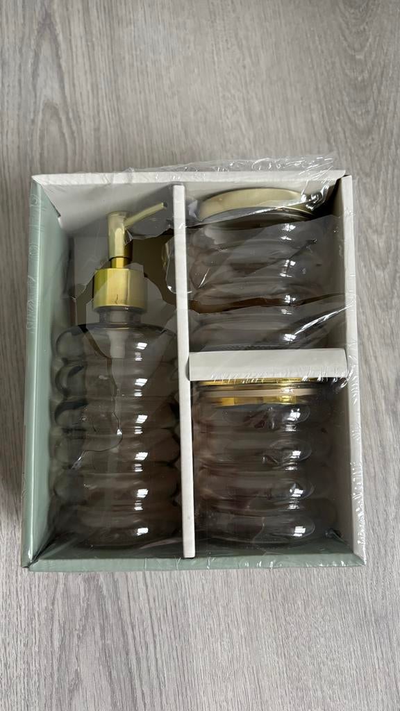 Pronto Badkamer Set - Nieuwstaat, Huis en Inrichting, Ophalen of Verzenden, Nieuw, Overige kleuren, Overige typen