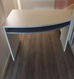 Bureau wit met grijs met opbergvak, Ophalen, Zo goed als nieuw, Bureau