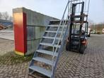 Gegalvaniseerde Trap, Met leuning, Hoog ca 1.85 meter, Doe-het-zelf en Verbouw, Ladders en Trappen, Ophalen, Zo goed als nieuw