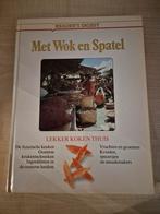 Met wok en spatel - Reader's Digest, Boeken, Kookboeken, Ophalen of Verzenden