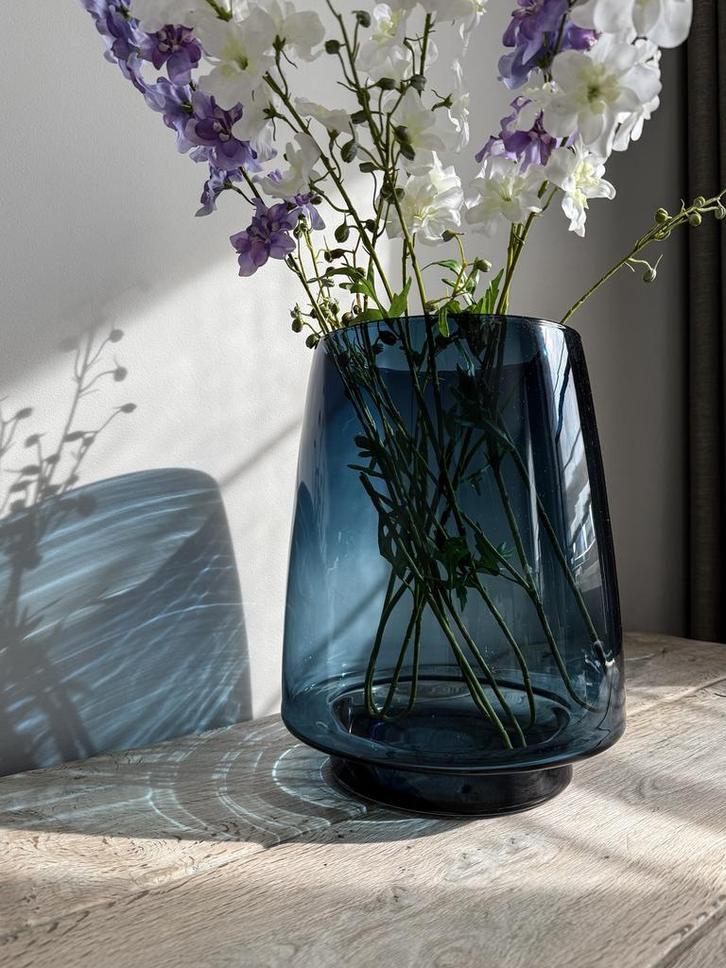 Grote vaas nachtblauw glas  *HIT*, Huis en Inrichting, Woonaccessoires | Vazen, Zo goed als nieuw, Overige kleuren, Minder dan 50 cm