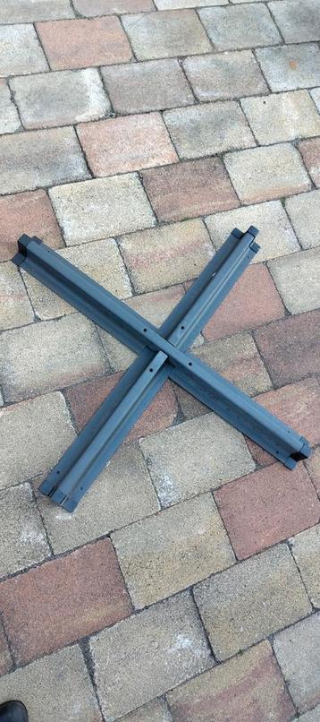 Parasolvoet voor parasol of zweef parasol  beschikbaar voor biedingen
