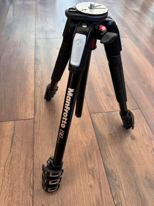 Statief Manfrotto MT190XPRO4 Amper paar keer gebruikt !, Audio, Tv en Foto, Fotografie | Statieven en Balhoofden, Zo goed als nieuw