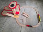 Houten treinbaan met garage, Kinderen en Baby's, Speelgoed | Houten speelgoed, Ophalen of Verzenden, Zo goed als nieuw, Overige typen
