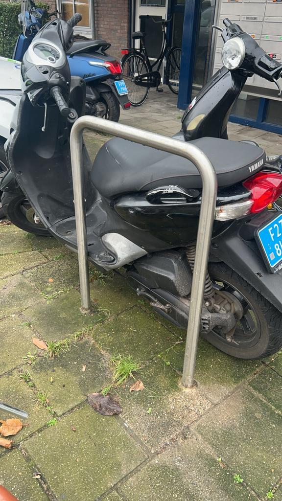 Yamaha Neos, Fietsen en Brommers, Scooters | Yamaha, Zo goed als nieuw, Neo's, Benzine, Ophalen