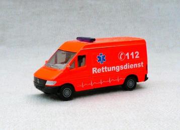 Siku 0804 0805 Mercedes Sprinter 112 Rettungsdienst 1/65. beschikbaar voor biedingen