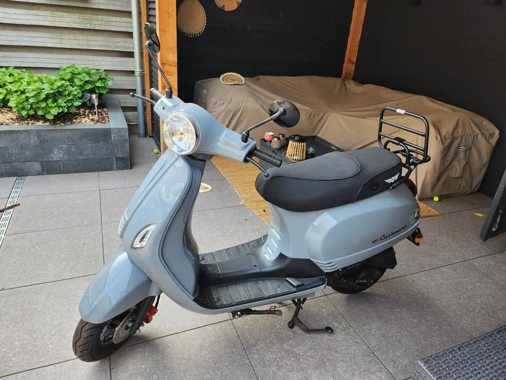 DJJD scooter met kenteken en helmen, Ophalen, Gebruikt, Overige modellen, Benzine