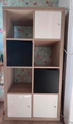 IKEA kallax houtkleur, zwart en witte deurtjes 1.47x77x39cm, Huis en Inrichting, Ophalen, Gebruikt