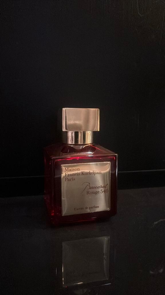 Baccarat Rouge 540 Extrait de Parfum, Sieraden, Tassen en Uiterlijk, Uiterlijk | Parfum, Gebruikt, Ophalen of Verzenden