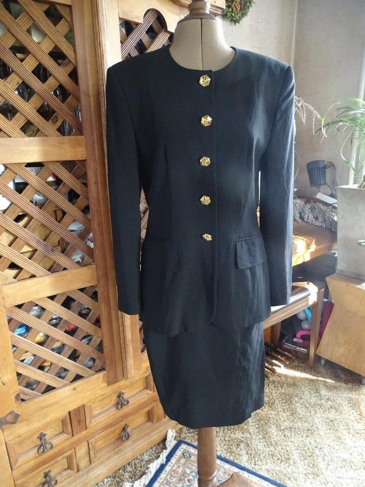 Escada blazer - zwart - wol - mt 38, Kleding | Dames, Jasjes, Kostuums en Pakken, Gedragen, Jasje, Maat 38/40 (M), Zwart, Verzenden