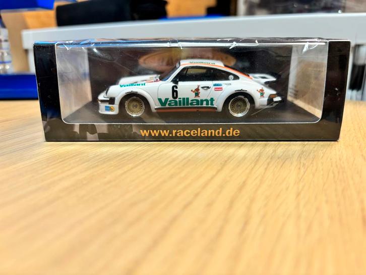 1:43 Porsche 934 Vaillant - Zeldzaam!, Hobby en Vrije tijd, Modelauto's | 1:18, Zo goed als nieuw, Auto, Overige merken, Ophalen of Verzenden