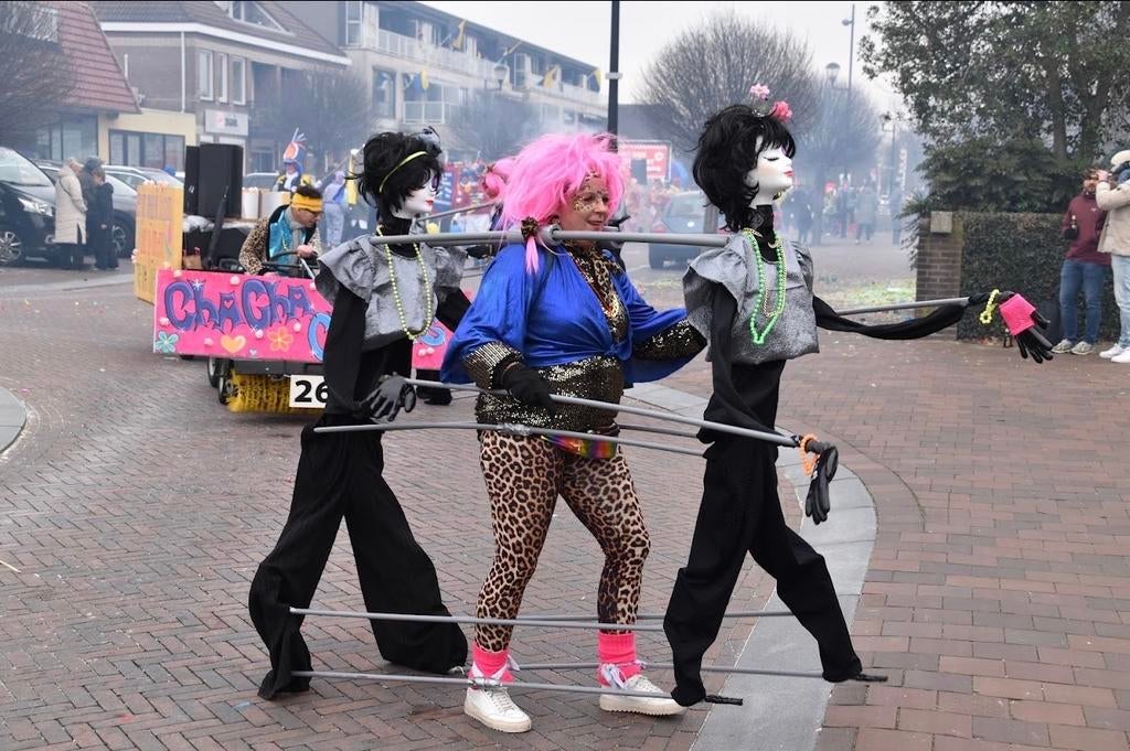 Carnaval Loop Poppen - 2 Sets, Maat 38/40 (M), Carnaval, Ophalen of Verzenden, Zo goed als nieuw