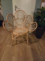 Mooie rotan bloem stoel, Huis en Inrichting, Stoelen, Ophalen, Zo goed als nieuw, Bruin, Eén