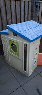 Kunstof speelhuis.  huisje. Buiten huisje., Kinderen en Baby's, Speelgoed | Buiten | Speelhuisjes, Ophalen, Gebruikt, Kunststof