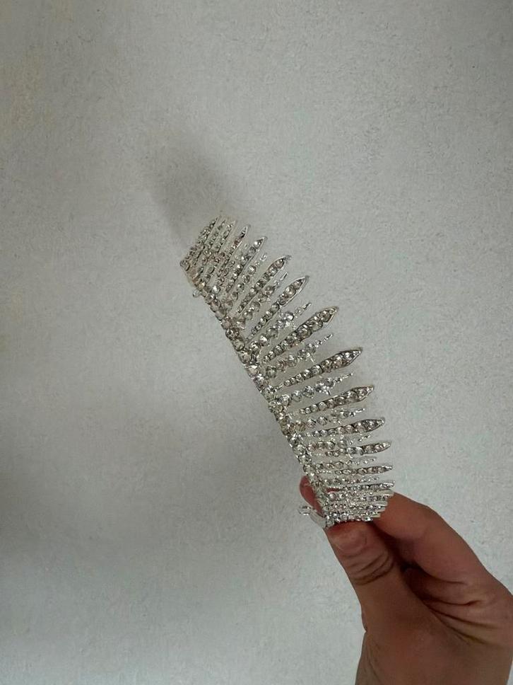 3 Kronen / Bruidskronen - Ook Apart, Kleding | Dames, Trouwkleding en Trouwaccessoires, Nieuw, Ophalen of Verzenden