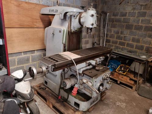 Simplon freesbank freesmachine, Doe-het-zelf en Verbouw, Gereedschap | Freesmachines, Zo goed als nieuw, Ophalen of Verzenden