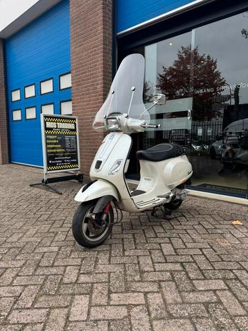 Vespa S snorscooter beschikbaar voor biedingen