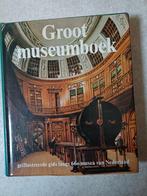 Groot museumboek - Geïllustreerde gids langs 660 musea, Ophalen, Zo goed als nieuw, Overige onderwerpen, Diverse